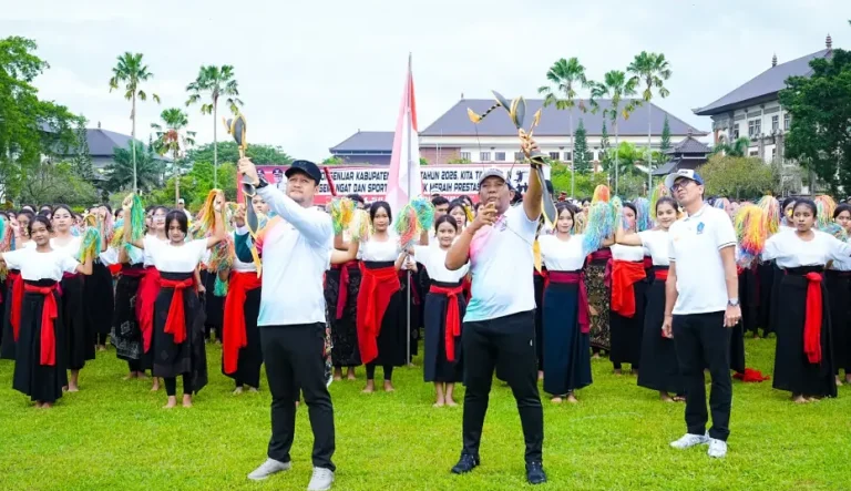 Pembukaan ajang tahunan tersebut dilakukan langsung oleh Wakil Bupati Badung Bagus Alit Sucipta bersama Ketua DPRD Badung I Gusti Anom Gumanti melalui prosesi simbolis pelepasan anak panah di Lapangan Mangupraja Mandala, Pusat Pemerintahan (Puspem) Badung, Senin 2 Maret 2026.