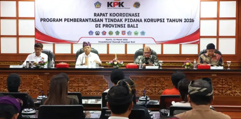 Gubernur Bali, Wayan Koster, menegaskan komitmennya dalam mendukung upaya Komisi Pemberantasan Korupsi (KPK) untuk meningkatkan tata kelola pemerintahan dan menjaga keuangan daerah tetap aman.