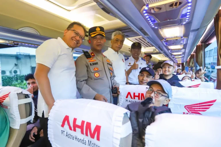 PT Astra Honda Motor (AHM) kembali menyelenggarakan program Mudik Balik Bareng Honda (MBBH) 2026 untuk memfasilitasi perjalanan pulang kampung yang aman dan nyaman bagi para pengguna sepeda motor Honda.