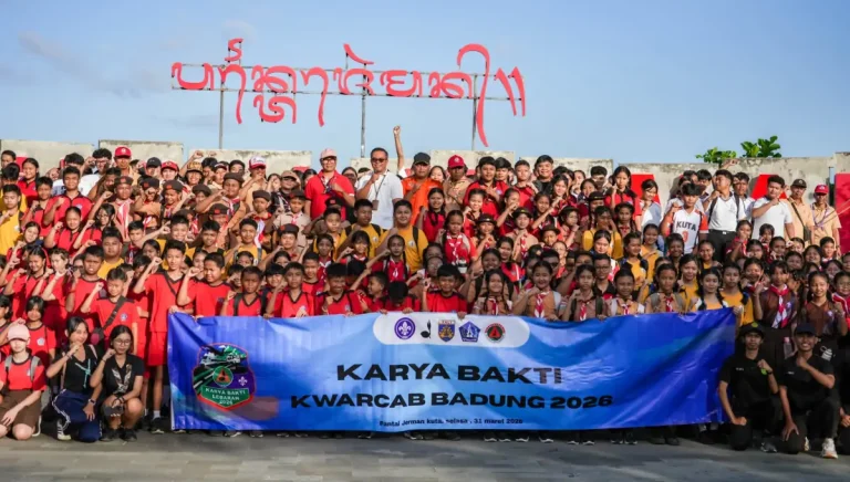 Gerakan Pramuka Kwarcab Badung bekerja sama dengan DLHK Kabupaten Badung membersihkan Pantai Jerman, Kuta, sekaligus menyosialisasikan pengelolaan sampah untuk menumbuhkan kepedulian lingkungan di kalangan generasi muda.