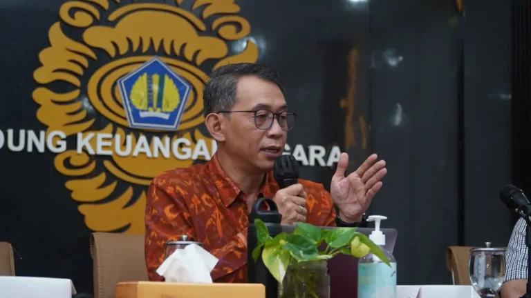 Kepala Kanwil DJP Bali, Darmawan, menyampaikan bahwa penerimaan pajak Bali hingga Februari 2026 mencapai Rp2,25 triliun atau 9,26% dari target, tumbuh 13,6% didorong peningkatan aktivitas ekonomi dan sektor pariwisata.