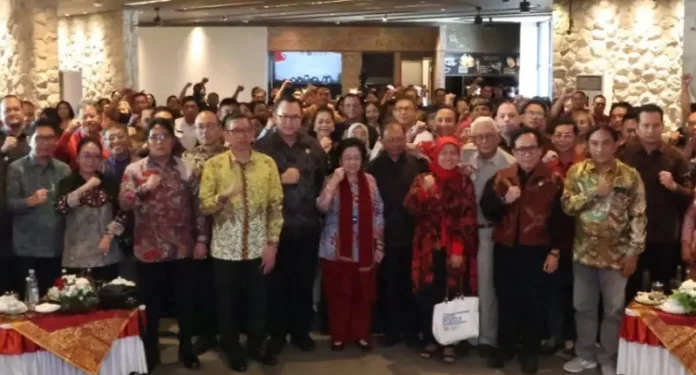Presiden ke-5 RI, Megawati Soekarnoputri menegaskan pentingnya perlindungan Hak Kekayaan Intelektual (HKI) bagi pelaku Usaha Mikro, Kecil, dan Menengah (UMKM) di Bali.