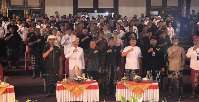 Gubernur Bali Wayan Koster menekankan pentingnya menjaga Dresta Bali melalui penguatan desa adat agar budaya, ajaran Hindu, dan pariwisata tetap terlindungi dari pengaruh eksternal.