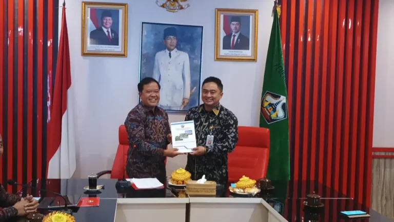Pemkab Bangli targetkan WTP lagi, dengan Bupati Sedana Arta membuka tahapan pemeriksaan LKPD 2025, menekankan transparansi, keterbukaan data, dan inovasi fiskal untuk menjaga akuntabilitas keuangan daerah.