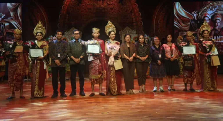 Sekda Kota Denpasar, I Gusti Ngurah Eddy Mulya, hadir dalam Grand Final Duta GenRe 2026 untuk mendukung edukasi generasi muda dan penguatan peran Duta GenRe di kota ini.