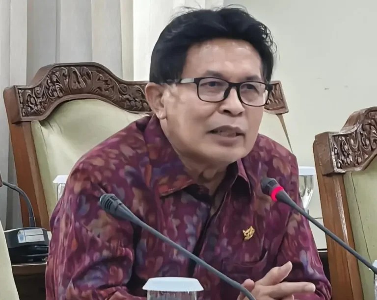 Anggota Komisi I DPRD Bali, I Made Supartha, mendorong Pulau Menjangan ditetapkan sebagai kawasan lindung spiritual dan ekologis dengan pembatasan komersialisasi.
