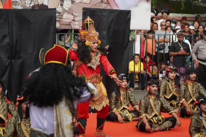 Festasada 2026 di Sukasada digelar untuk membangkitkan kembali seni budaya lokal sekaligus meningkatkan kesadaran pengelolaan sampah melalui berbagai pertunjukan dan kegiatan masyarakat.