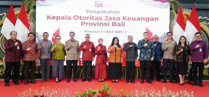 Otoritas Jasa Keuangan (OJK) menegaskan komitmennya untuk memperkuat kolaborasi dengan seluruh pemangku kepentingan di daerah dalam rangka mendorong pengembangan sektor jasa keuangan yang kompetitif, inklusif, dan berkelanjutan guna mendukung pertumbuhan ekonomi Bali.