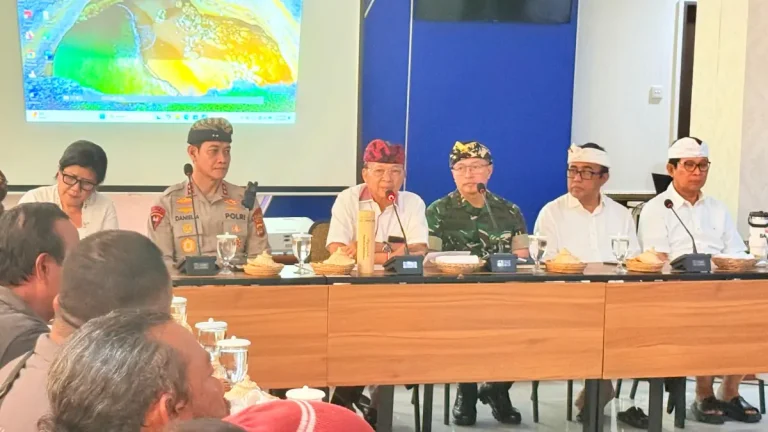 Gubernur Wayan Koster, menerima Forkom SSB dalam pertemuan yang berlangsung di Kantor Pusdal LH Bali dan Nusa Tenggara, Kamis 16 April 2026.