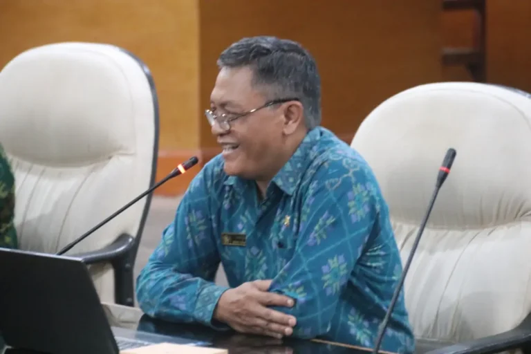 Pemkab Buleleng memperkuat tata kelola pengadaan barang dan jasa melalui sosialisasi Katalog Elektronik V6 dan Kartu Kredit Indonesia (KKI) untuk mewujudkan sistem yang lebih efektif, transparan, dan terintegrasi.