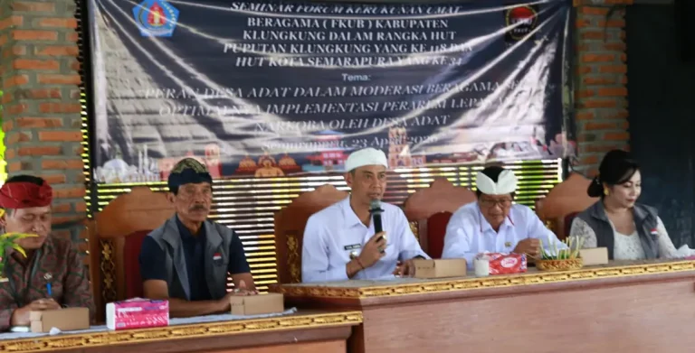 Wakil Bupati Klungkung Tjokorda Gde Surya Putra menekankan pentingnya peran desa adat dalam memperkuat moderasi beragama serta pencegahan penyalahgunaan narkoba di masyarakat.