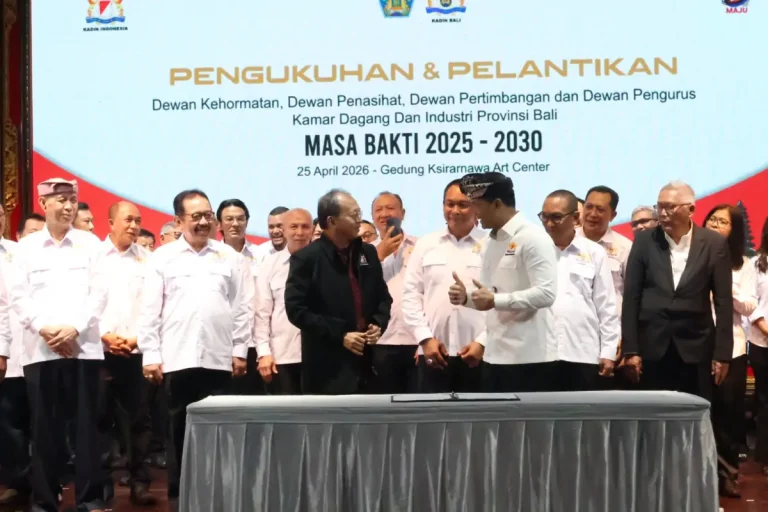 Gubernur Bali Wayan Koster mendorong KADIN untuk memperkuat dukungan pembangunan infrastruktur guna mengatasi kemacetan dan ketimpangan wilayah akibat pesatnya pertumbuhan pariwisata di Bali.
