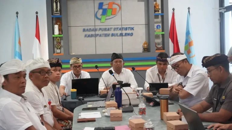 Dinas Kominfosanti Buleleng terus meningkatkan kualitas data sektoral, memperkuat literasi statistik masyarakat, dan mendorong pemanfaatan data melalui program BIMA Sakti.