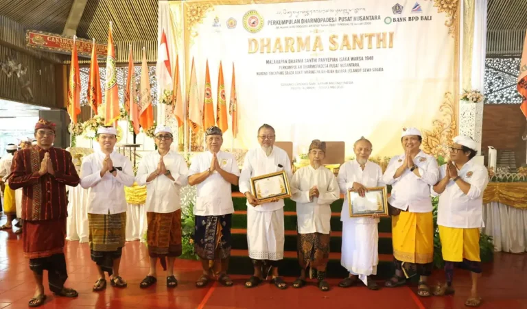 Wali Kota Denpasar I Gusti Ngurah Jaya Negara menghadiri Dharma Santhi Penyepian Isaka Warsa 1948 PDPN di Sanur sebagai momentum mempererat persaudaraan dan introspeksi diri dalam semangat kebersamaan.