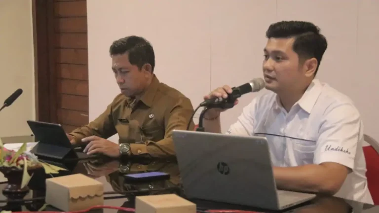 BRIDA Buleleng menggelar Sidang TPM untuk membahas naskah akademik Ranperda Ketenagakerjaan guna menghasilkan regulasi yang lebih komprehensif, adaptif, dan sesuai kebutuhan daerah.