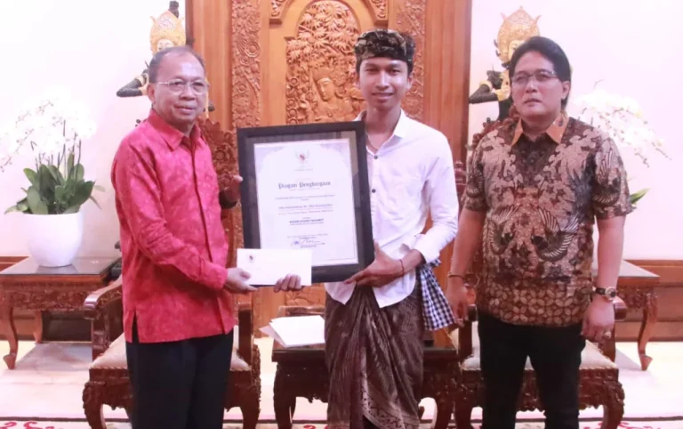 Pemerintah Provinsi Bali memberikan apresiasi kepada Sekaa Teruna Teruni (STT) yang dinilai berhasil menjaga sekaligus mengembangkan kreativitas budaya Bali melalui karya ogoh-ogoh pada perayaan Nyepi Tahun Baru Saka 1948.
