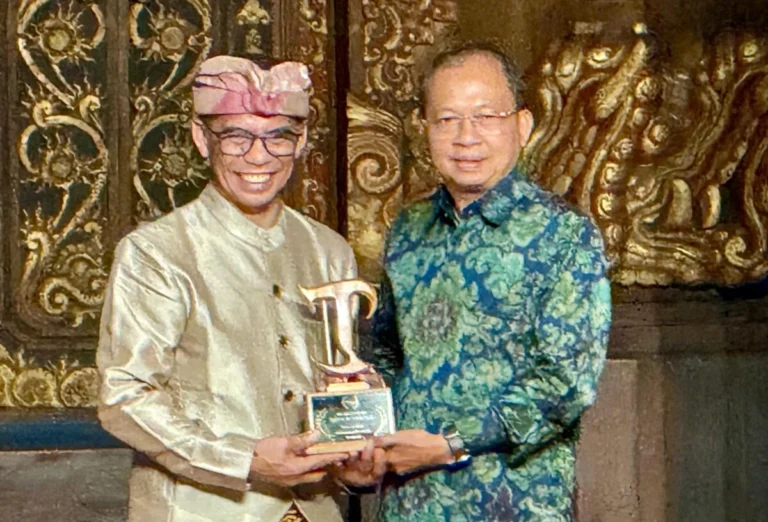 Gubernur Koster Raih Tribun Bali Award 2026, Dinilai Berhasil Jaga Kinerja Ekonomi Daerah