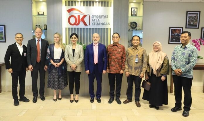 Upaya reformasi yang dilakukan Otoritas Jasa Keuangan (OJK) di sektor perasuransian dan dana pensiun mendapat perhatian positif dari Organisation for Economic Co-operation and Development (OECD).