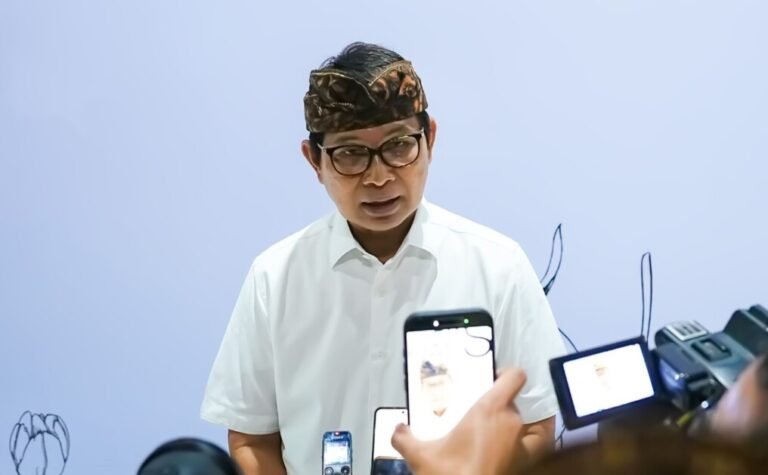 Bupati Badung I Wayan Adi Arnawa menyikapi polemik terkait kegiatan lari komunitas di kawasan Canggu yang sempat menjadi perhatian masyarakat.