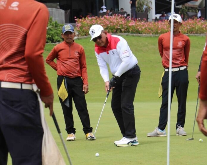 Sebanyak 128 pegolf dari berbagai kalangan ambil bagian dalam Bupati Buleleng Golf Tournament and Charity 2026 yang digelar di Lapangan Handara Golf Resort, Desa Pancasari, Sabtu 11 Juli 2026.
