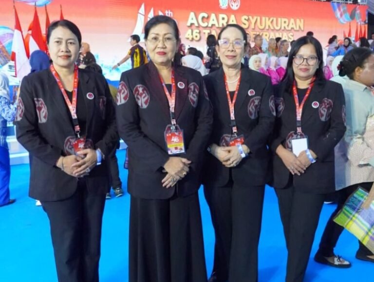 Putri Suastini Koster menghadiri Syukuran HUT ke-46 Dekranas di Makassar sebagai wujud komitmen memperkuat sinergi dalam memajukan sektor kerajinan nasional dan UMKM kriya.
