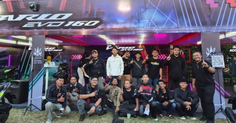 Antusiasme komunitas Honda di Bali turut mewarnai gelaran Regional Public Exhibition New Honda Vario EVO 160 yang digelar Astra Motor Bali.