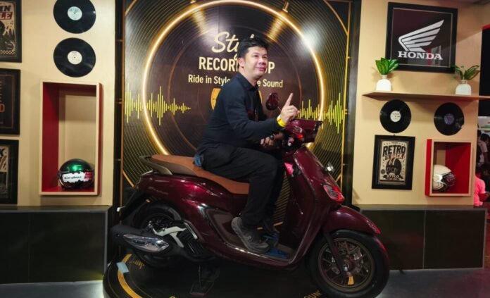 Honda Stylo 160 Kuasai Pasar Skutik Premium Bali, Gaya Retro Modern Jadi Daya Tarik Anak Muda