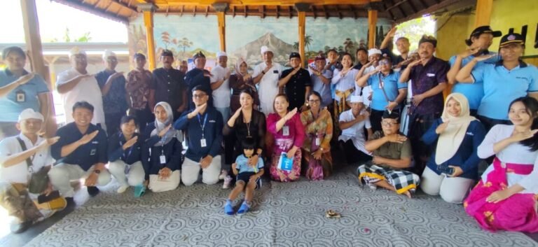 Upaya Pemerintah Desa Tinga-Tinga dalam mengembangkan layanan berbasis digital mendapat dukungan dari Dinas Komunikasi, Informatika, Persandian, dan Statistik (Kominfosanti) Kabupaten Buleleng.
