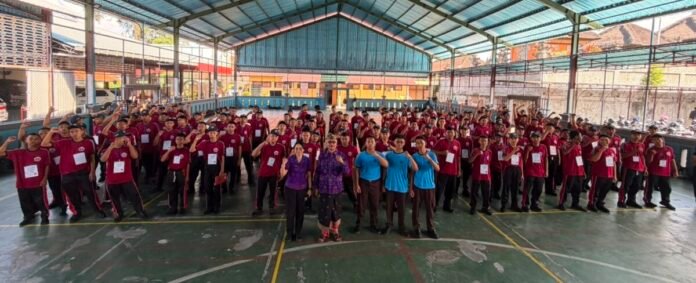 MPLS SMK PGRI 2 Badung Bekali Siswa Baru Wawasan Industri dan Karakter Sejak Hari Pertama