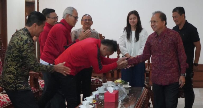 Pemerintah Provinsi Bali berencana membangun wall panjat tebing bertaraf internasional sebagai bagian dari upaya memperkuat pengembangan sport tourism sekaligus membuka peluang Pulau Dewata menjadi tuan rumah World Climbing Series 2027.