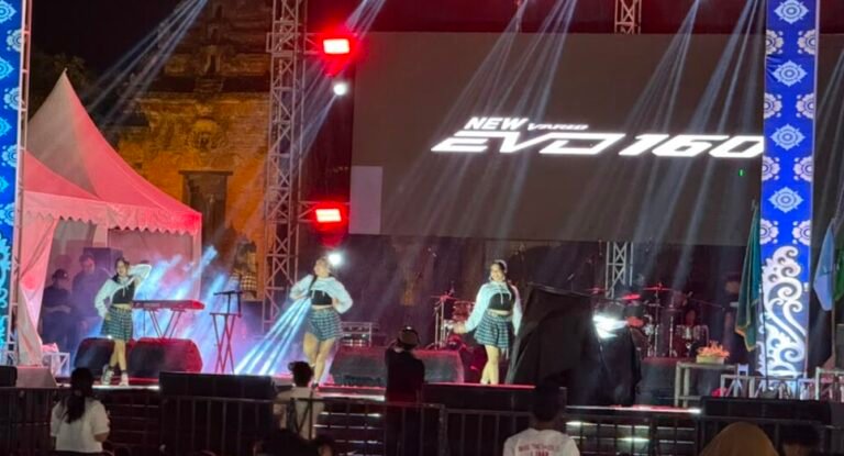 Astra Motor Bali terus memperluas kedekatan dengan generasi muda melalui berbagai kegiatan kreatif dan inovatif. Salah satunya dengan menghadirkan Exhibition sekaligus Mini Launching New Honda Vario EVO 160 dalam ajang Klungkung Youth Fest #8 yang berlangsung di Alun-Alun Ida Dewa Agung Jambe, Klungkung, pada 24–26 Juli 2026.