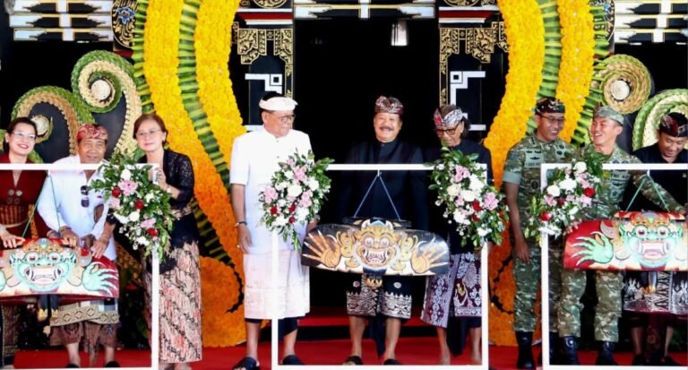 Kawasan DTW Tanah Lot kembali menjadi pusat kegiatan seni, budaya, kuliner, dan pariwisata melalui Tanah Lot Art and Food Festival VII Tahun 2026.