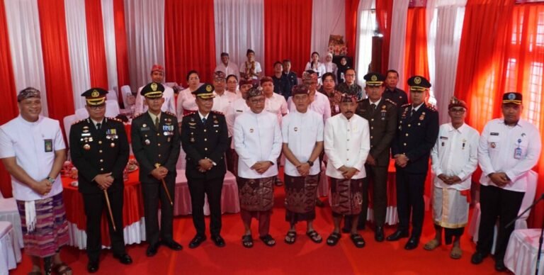 Sebanyak 207 warga binaan Lembaga Pemasyarakatan (Lapas) Kelas IIB Singaraja memperoleh Remisi Umum dalam momentum HUT ke-81 Kemerdekaan Republik Indonesia.