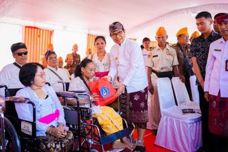 Pemerintah Kabupaten Badung menggelar upacara peringatan HUT ke-81 Kemerdekaan Republik Indonesia di Lapangan Pusat Pemerintahan (Puspem) Badung, Senin 17 Agustus 2026.