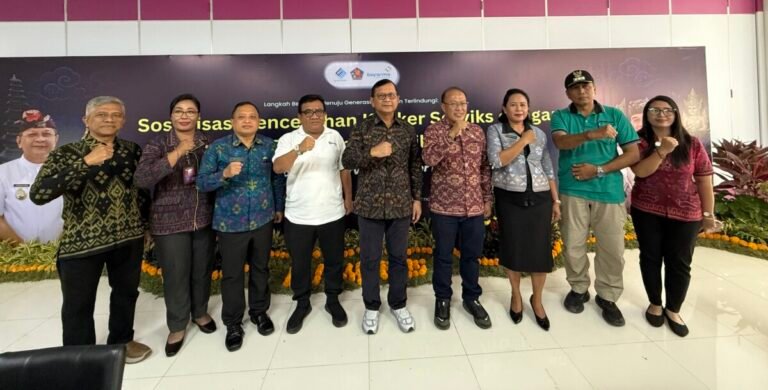 Bupati Buleleng I Nyoman Sutjidra memastikan Program Cek Kesehatan Gratis (CKG) terus digenjot untuk mencapai target pemeriksaan kesehatan masyarakat tahun 2026.