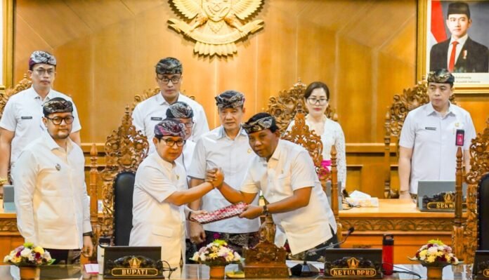 Pemerintah Kabupaten Badung bersama DPRD Kabupaten Badung menyetujui Rancangan Kebijakan Umum Anggaran (KUA) dan Prioritas Plafon Anggaran Sementara (PPAS) Tahun Anggaran 2027.