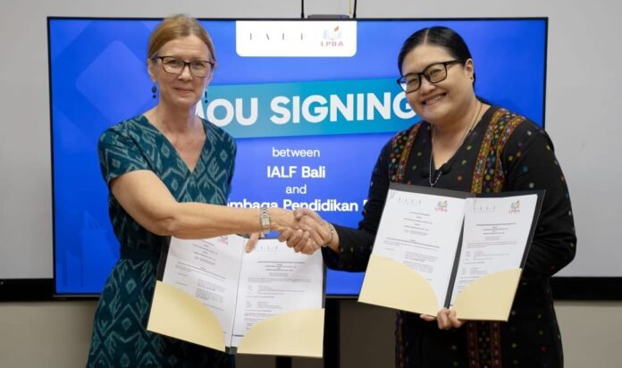 Penguatan kompetensi bahasa Inggris bagi masyarakat dan kalangan akademik menjadi perhatian Lembaga Pendidikan Bali Asia (LPBA) Denpasar. Unit bisnis di bawah STIKOM Bali Group yang bergerak di bidang pendidikan vokasi bahasa Inggris tersebut kini menjalin kemitraan dengan Indonesia Australia Language Foundation (IALF) Bali.
