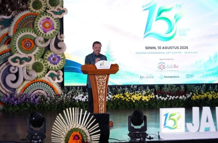 Memasuki usia ke-15 tahun, PT Jamkrida Bali Mandara diingatkan untuk tidak bergeser dari tujuan awal pembentukannya sebagai lembaga yang membantu pelaku Usaha Mikro, Kecil, dan Menengah (UMKM) memperoleh akses pembiayaan. Memasuki usia ke-15 tahun, PT Jamkrida Bali Mandara diingatkan untuk tidak bergeser dari tujuan awal pembentukannya sebagai lembaga yang membantu pelaku Usaha Mikro, Kecil, dan Menengah (UMKM) memperoleh akses pembiayaan.