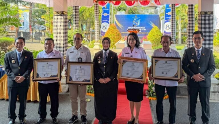 Pemkot Denpasar berhasil memboyong dua penghargaan sekaligus, yakni Peringkat I Jaringan Dokumentasi dan Informasi Hukum (JDIH) Nasional 2026 tingkat Provinsi Bali serta Penghargaan Indeks Reformasi Hukum (IRH) 2026.