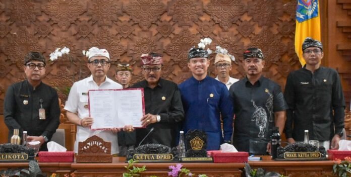 DPRD Denpasar Setujui APBD Perubahan 2026, Belanja Daerah Capai Rp3,90 Triliun DPRD Denpasar Setujui APBD Perubahan 2026, Belanja Daerah Capai Rp3,90 Triliun