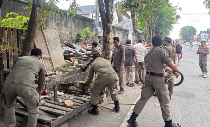 Enam Warung Ditertibkan di Perbatasan Badung-Denpasar, Ini Penjelasan Satpol PP