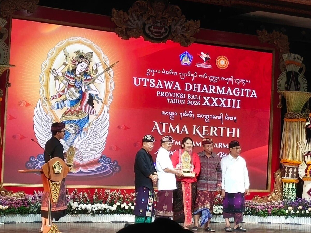 Kontingen Tabanan meraih 18 prestasi dalam UDG Bali XXXIII 2026, terdiri dari medali emas, perak, perunggu, dan penghargaan harapan. Kontingen Tabanan meraih 18 prestasi dalam UDG Bali XXXIII 2026, terdiri dari medali emas, perak, perunggu, dan penghargaan harapan.