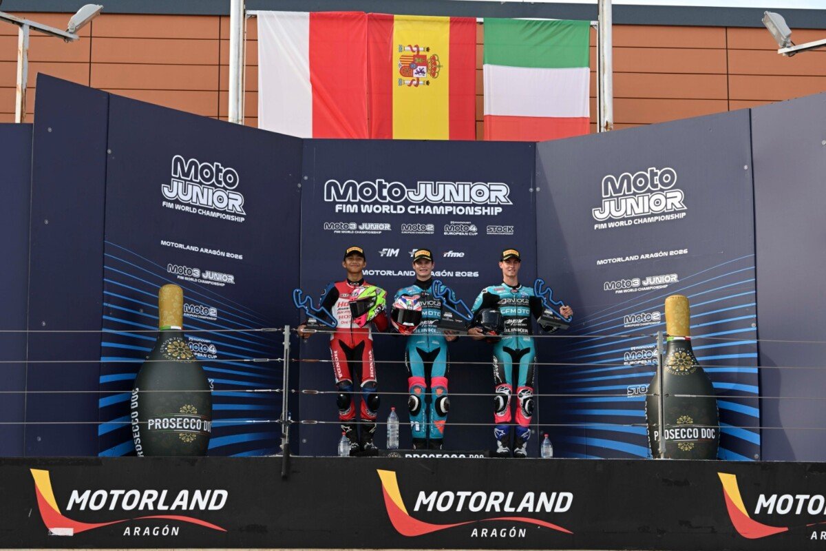 M. Kiandra Ramadhipa Pebalap binaan AHM yang turun di ajang Moto3 Junior World Championship meraih podium kedua pada race 1 yang berlangsung di MotorLand Aragon, Spanyol (27/9). M. Kiandra Ramadhipa Pebalap binaan AHM yang turun di ajang Moto3 Junior World Championship meraih podium kedua pada race 1 yang berlangsung di MotorLand Aragon, Spanyol (27/9).