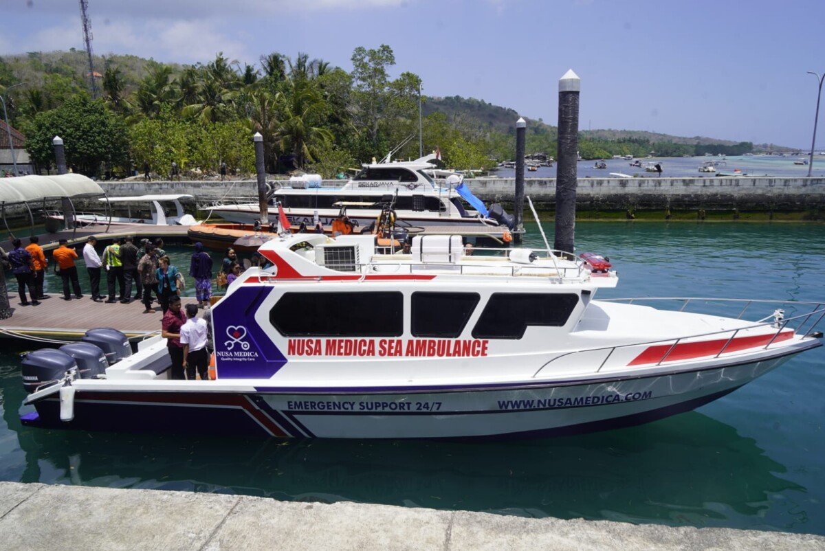 Nusa Penida Kini Punya Ambulans Laut, Dilengkapi Ventilator hingga Monitor Jantung Nusa Penida Kini Punya Ambulans Laut, Dilengkapi Ventilator hingga Monitor Jantung