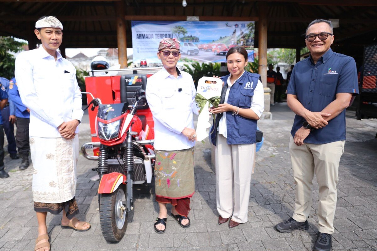 Pemkab Klungkung Terima Armada Bantuan PT SMI, Perkuat Penanganan Bencana dan Sampah Pemkab Klungkung Terima Armada Bantuan PT SMI, Perkuat Penanganan Bencana dan Sampah