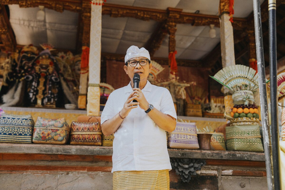 Piodalan di Desa Adat Selat, Bupati Adi Arnawa Tegaskan Dukungan Pemkab Badung untuk Sarana Pura