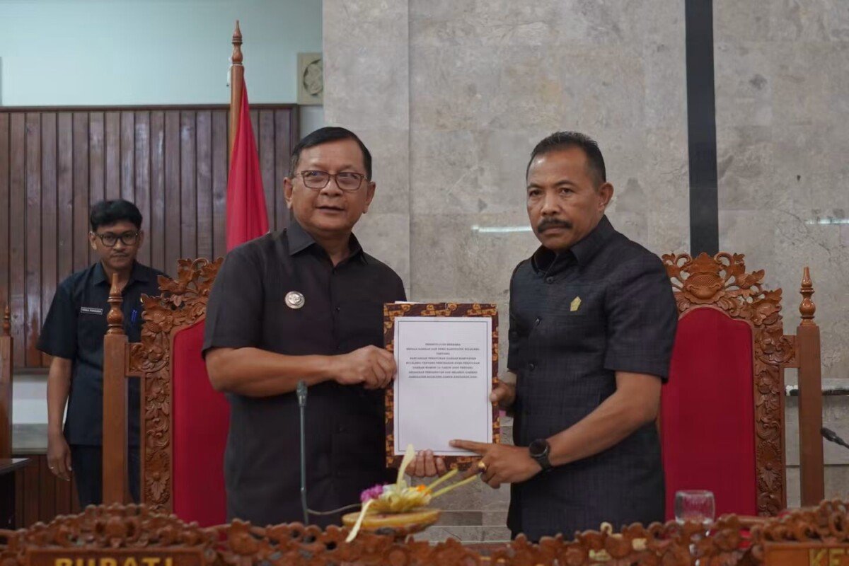 Rapat Paripurna DPRD Buleleng dengan agenda Penyampaian Pendapat Akhir Bupati atas Ranperda P-APBD 2026 di Ruang Sidang Utama Gedung DPRD Buleleng. Rapat Paripurna DPRD Buleleng dengan agenda Penyampaian Pendapat Akhir Bupati atas Ranperda P-APBD 2026 di Ruang Sidang Utama Gedung DPRD Buleleng.