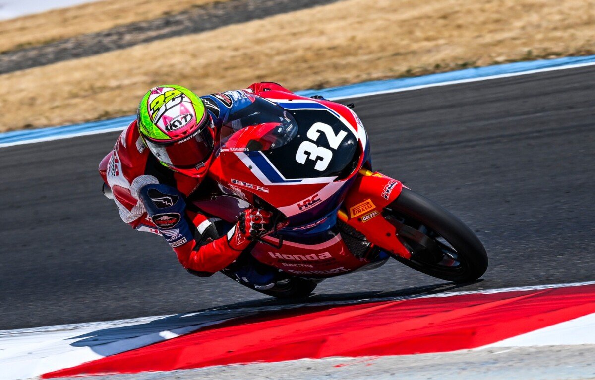 Pebalap muda Indonesia M. Kiandra Ramadhipa siap melanjutkan perburuan gelar juara Moto3 Junior World Championship 2026 dengan menargetkan kembali bersaing di barisan depan pada seri Valencia, Spanyol. Pebalap muda Indonesia M. Kiandra Ramadhipa siap melanjutkan perburuan gelar juara Moto3 Junior World Championship 2026 dengan menargetkan kembali bersaing di barisan depan pada seri Valencia, Spanyol.