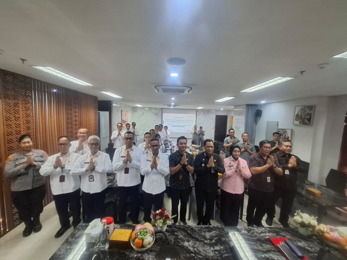 Visitasi Peserta Didik Pelatihan Kepemimpinan Tingkat II ke Ditreskrimsus Polda Bali, Dorong Perlindungan Kekayaan Intelektual Kearifan Lokal sebagai Pilar Ekonomi Kreatif Visitasi Peserta Didik Pelatihan Kepemimpinan Tingkat II ke Ditreskrimsus Polda Bali, Dorong Perlindungan Kekayaan Intelektual Kearifan Lokal sebagai Pilar Ekonomi Kreatif