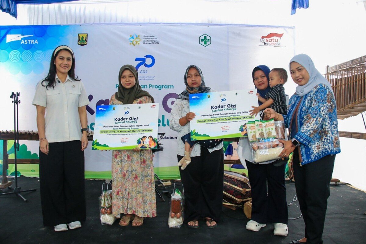 Astra bersama Kemendukbangga/BKKBN memperkuat upaya pencegahan stunting melalui peningkatan gizi, layanan Posyandu, dan pendampingan keluarga di Desa Sejahtera Astra Gedepangrango, Sukabumi. Astra bersama Kemendukbangga/BKKBN memperkuat upaya pencegahan stunting melalui peningkatan gizi, layanan Posyandu, dan pendampingan keluarga di Desa Sejahtera Astra Gedepangrango, Sukabumi.